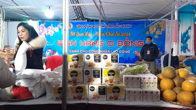 Nestlé Việt Nam tặng gần 6.000 phần quà cho các gia đình có hoàn cảnh khó khăn- Ảnh 1.