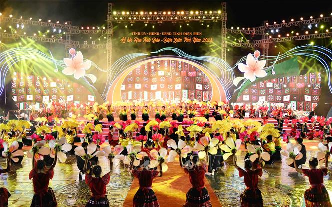 Khai mạc lễ hội Hoa Anh Đào-Điện Biên Phủ- Ảnh 1.